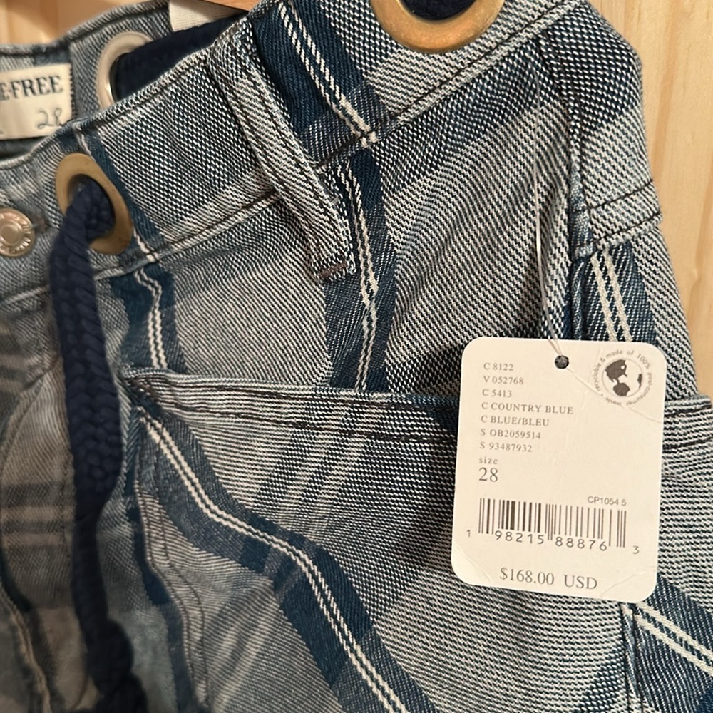 We The Free Blue Plaid Relaxed Women's Jeans - Picture 12 of 12